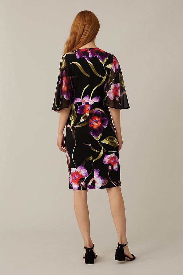 Vestido Preto e Multicolorido